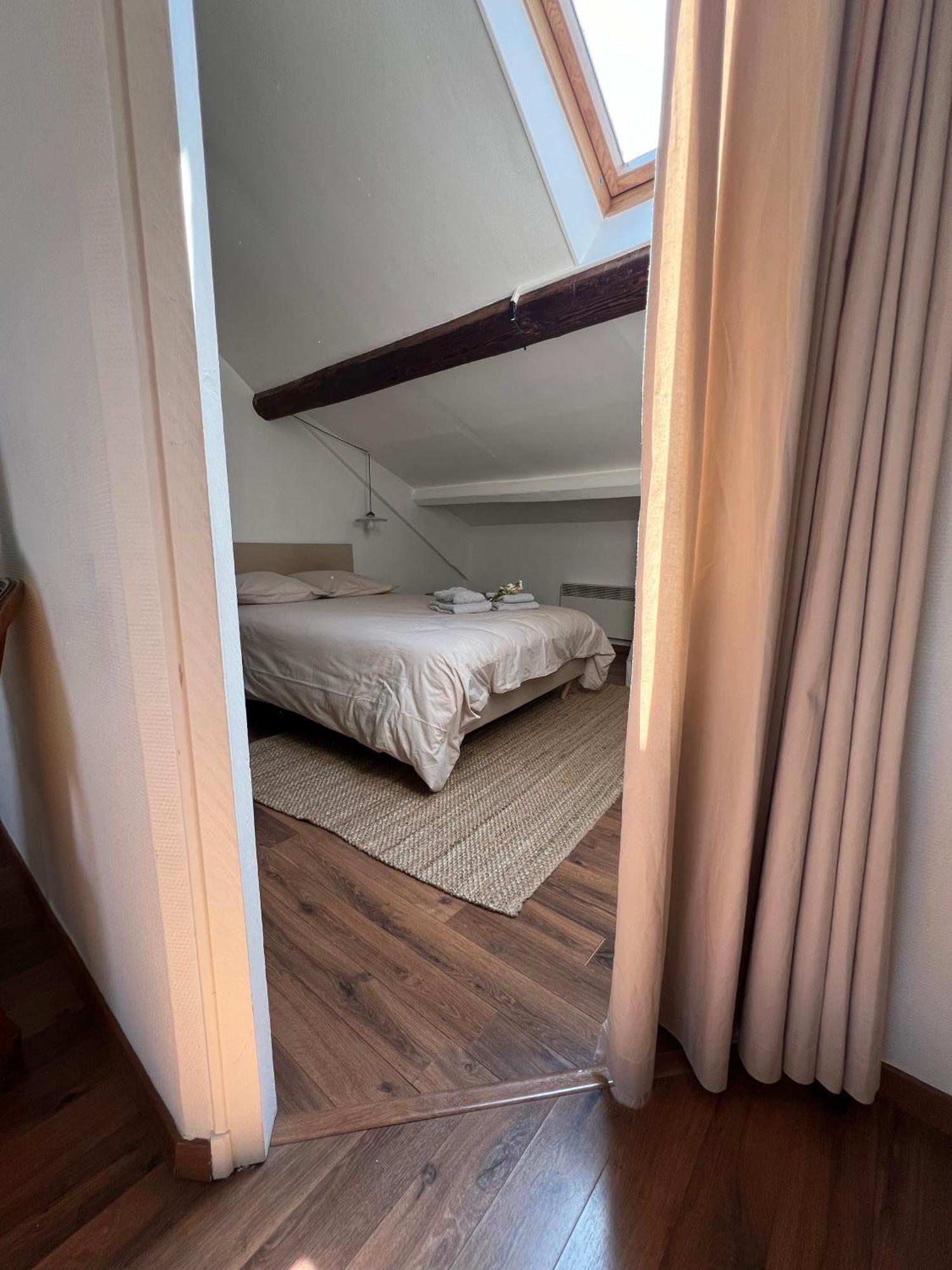Le Fleuri - Reims - Wifi Gratuit - Quartier Calme Apartment ภายนอก รูปภาพ